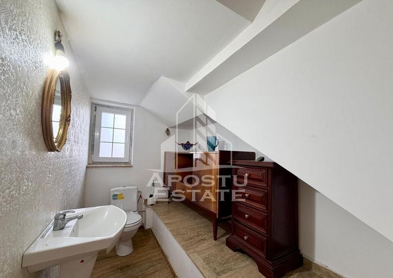 Jumatate de Duplex, 5 camere, 4 bai, PetFriendly, curte, ... - 14