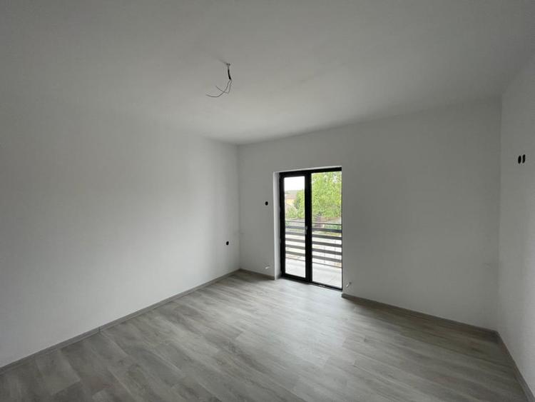 Casa noua P+1 cu teren de 324mp si toate utilitatile la Braniste/Podari - 11