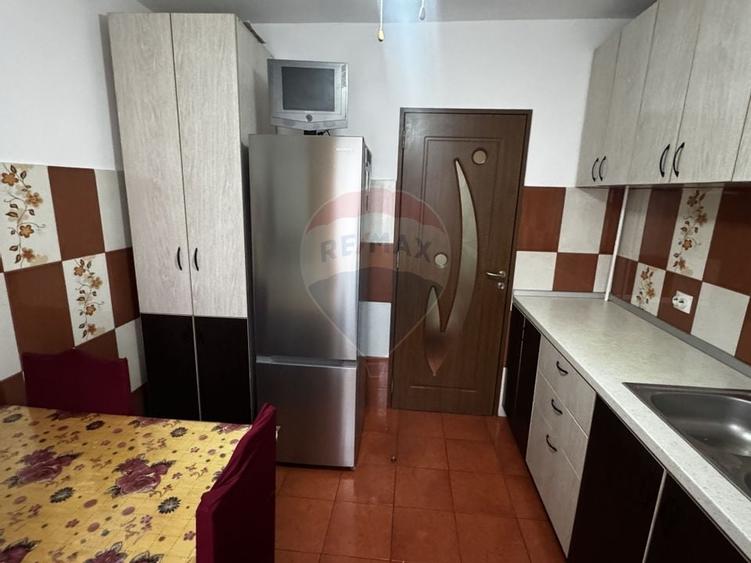 Apartament 2 camere de inchiriat zona Orizont Bacau - 10