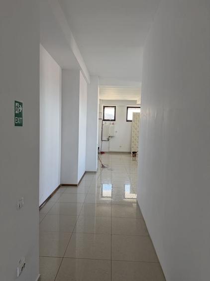 Spațiu comercial, de 200 mp, în Central