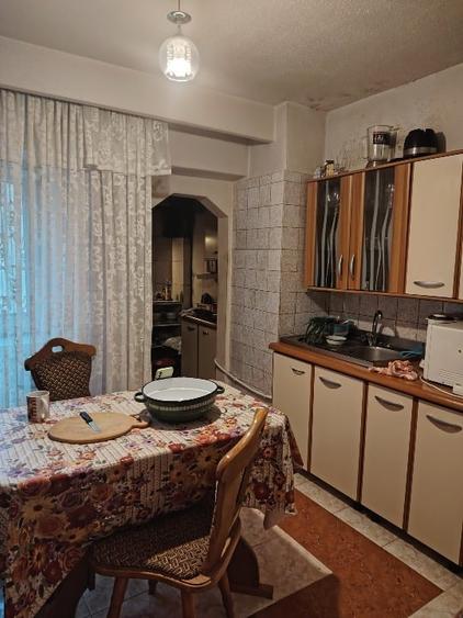Apartament cu 4 camere de vânzare urgent! - 3