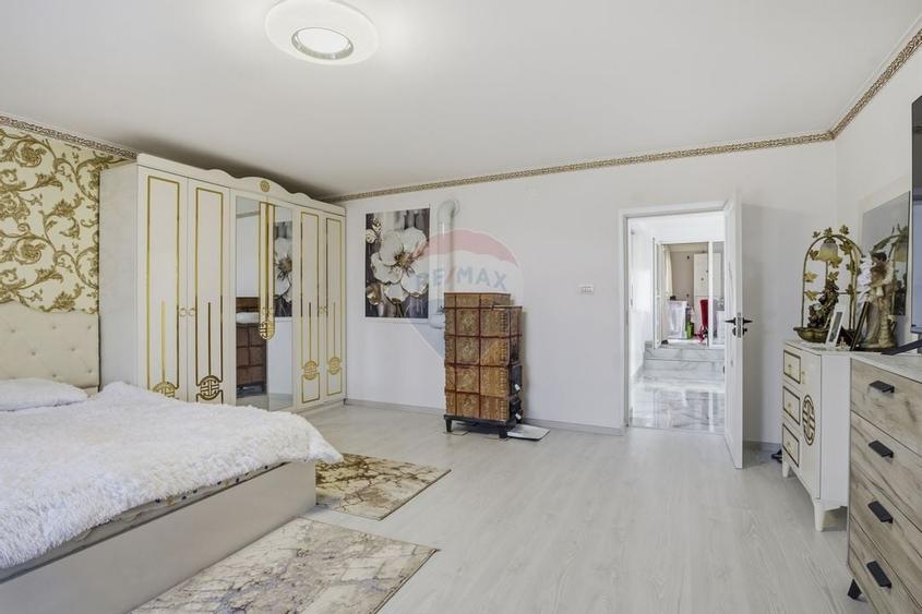 Casă renovată cu teren generos în Satu Mare,Secusigiu - 9