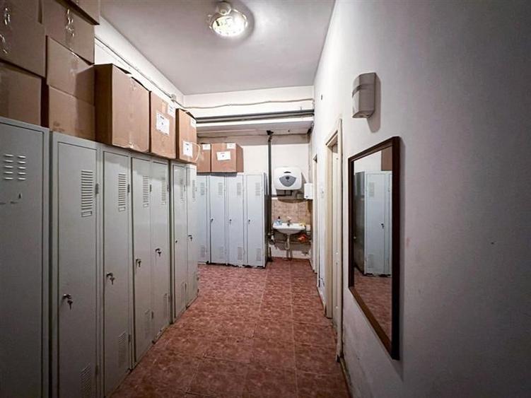 VANZARE SPATIU COMERCIAL CU LABORATOR PRODUCTIE, ULTRACENTRAL IN BRASOV - 12