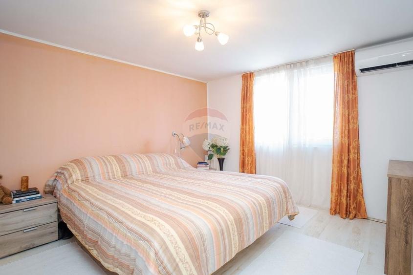 Casa / Vila spatioasa cu teren in zona centrala Sararie - 13