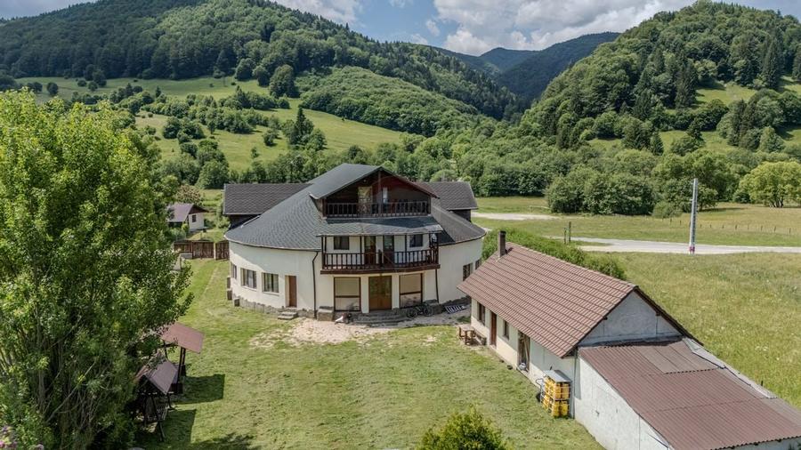 Hotel / Pensiune cu 10 camere de vanzare/Vama Buzaului - 10