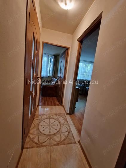 Vand apartament 3 camere Vand apartament 3 camere