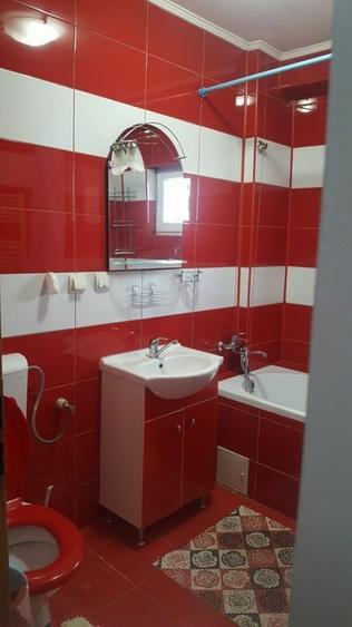 Inchiriez apartament (mansarda)zona centrala ,centrala proprie,balcon inchis, 1250 lei - 2