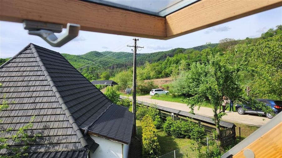 Casa Traditionala din lemn, in Bucovina! Zona Turistica - Cacica! - 6