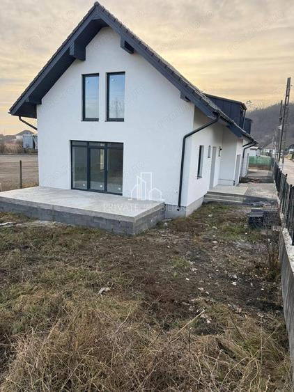 Casa Noua, Single, De Vanzare, Strada Voinicenilor - 11