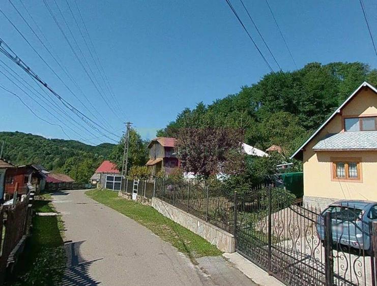 Casa batraneasca cu teren (4.910 mp) la Alunis - 16