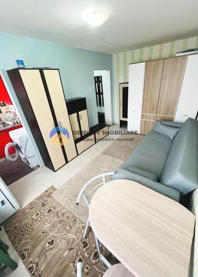 Garsoniera DĂRMĂNEȘTI, etaj 3  bloc de apartamente - 1