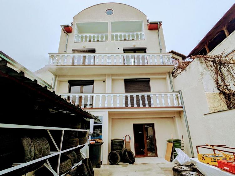 Casa Individuala - Zona Lipovei - Comision 0% - 17