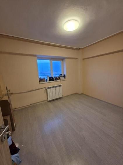 Ap. 3 cam. 2 min. metrou Aparatorii Patriei - 2