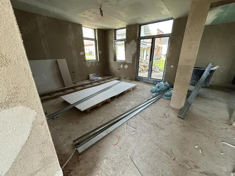 Vand vila noua in Fantanele,Arad, 15 min.centru,cartier nou,P+1, st.310 mp.la gri - 3