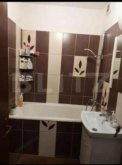 Garsoniera 28 mp zona Burdea - 1