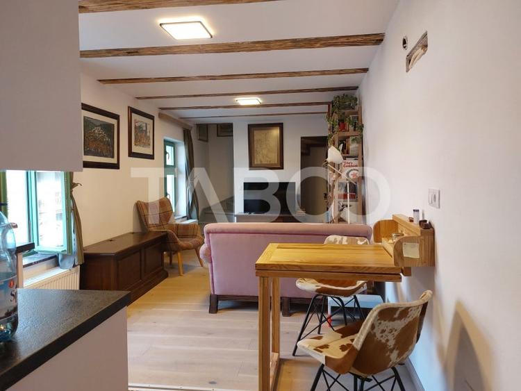 Apartament renovat 105mp 3 camere curte proprie 340mp in acte Cisnadie - 2