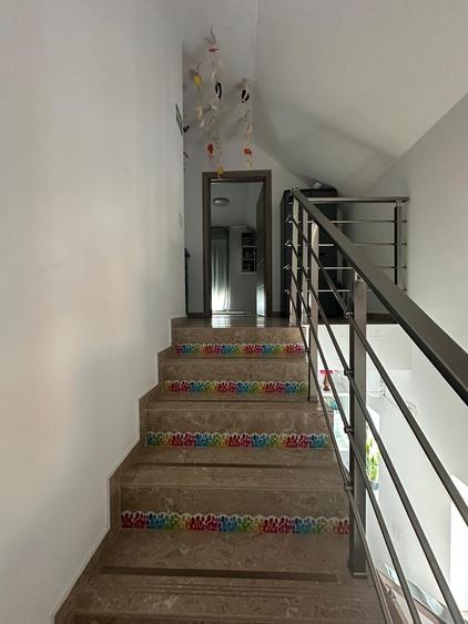 Casa individuala 7 camere cu 3 bai langa metrou - 18