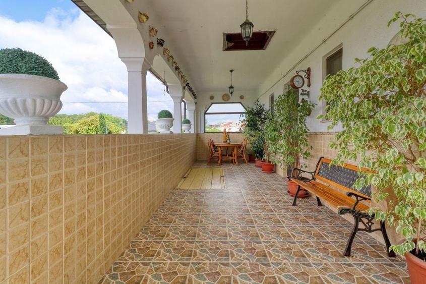 Investitie -Oportunitate - Casă boierească  de poveste- 7000 mp teren, - 55