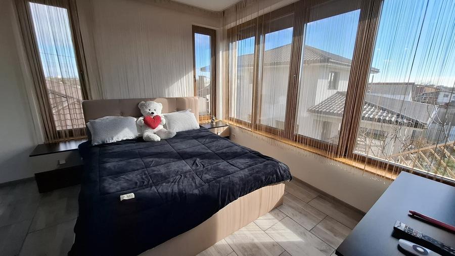 km 5 - vila P+ 1 etaj (teren 580 mp /deschidere 13.5 ml ) - 4