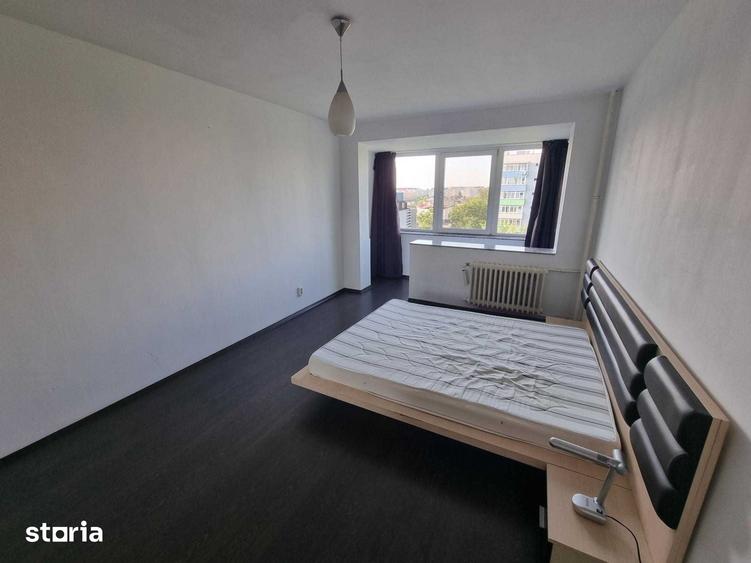 Apartament cu 2 camere semidecomandat în Tineretului