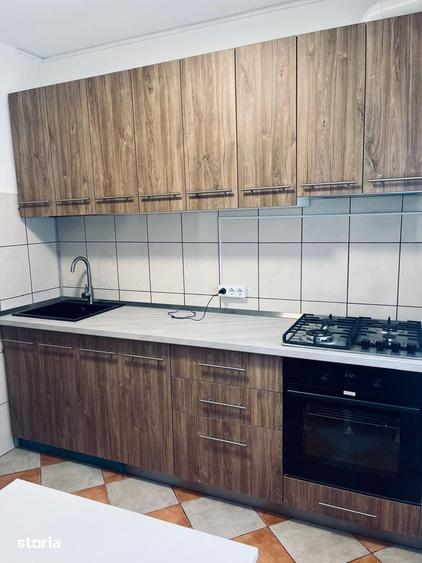 inchiriez apartament 3 camere - 5
