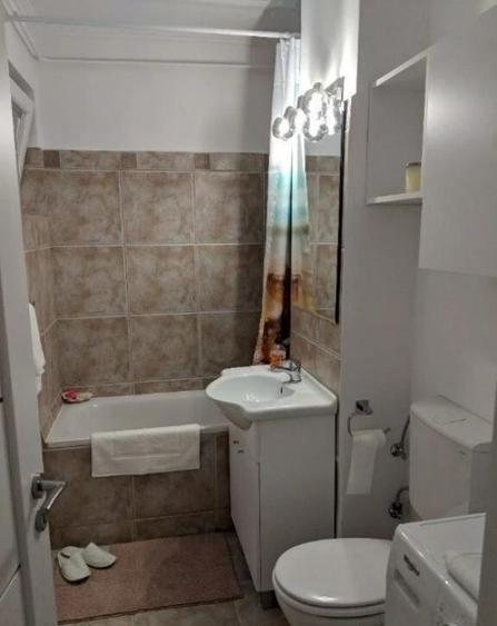 1 camera in zona Sagului - 1
