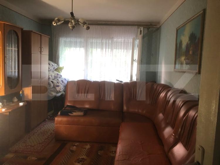 Apartament cu 4 camere decomandat, mobilat în Micro 15