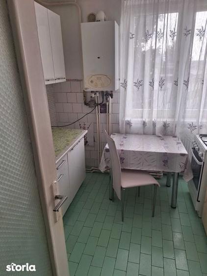 Apartament 2 camere decomandat zona banca - 7