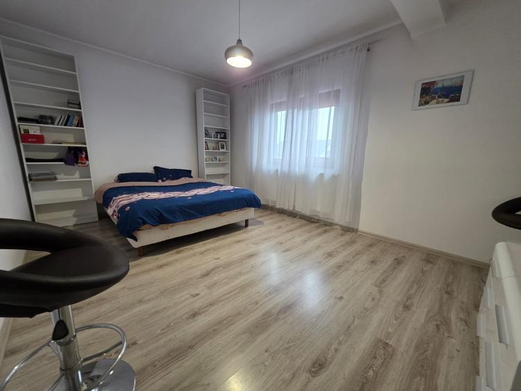 Vila cu 4 .camere 3. bai --249 mp utili - teren 881mp - 11