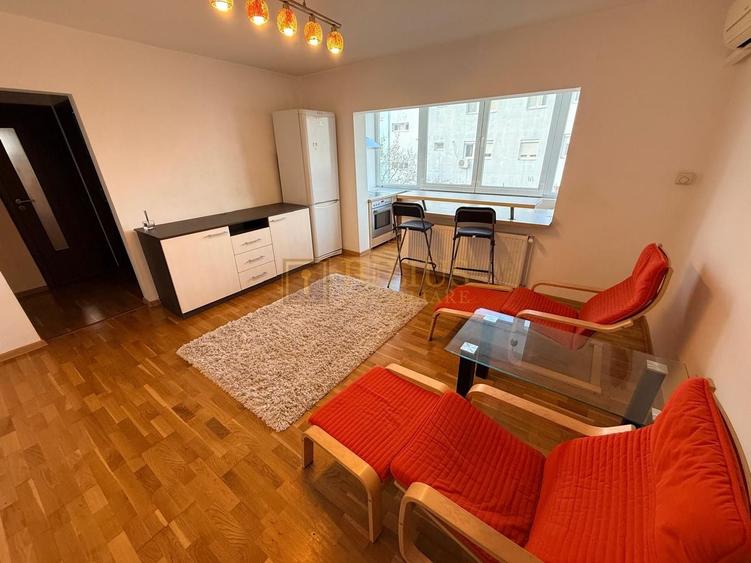 3 camere, zona Dambovita, apt superb, centrala proprie, disponibil imediat - 1