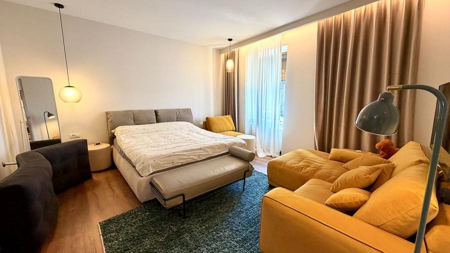 CASA CU TEREN GENEROS - 1