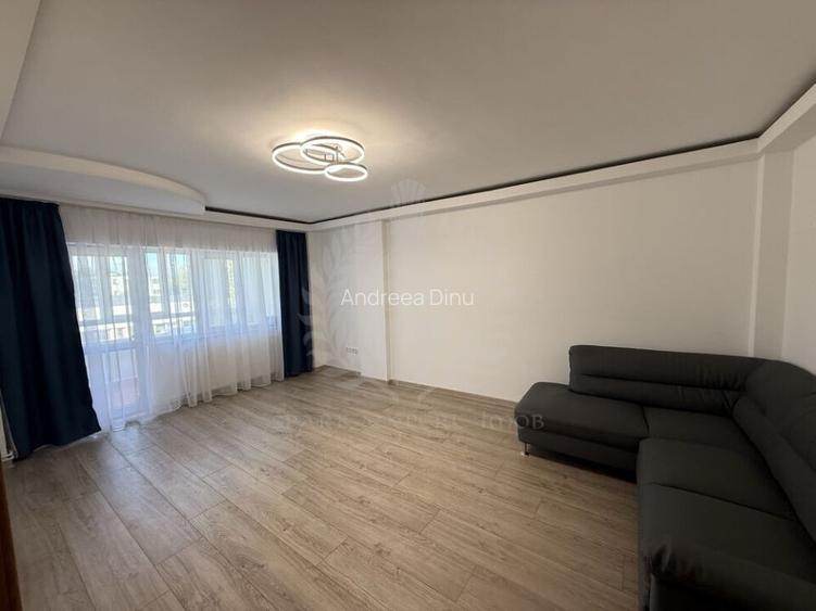 //2 CAMERE// BARAOLT//