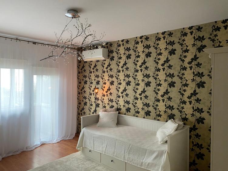 Vand garsoniera Jilava, ansamblul Gloria - 1