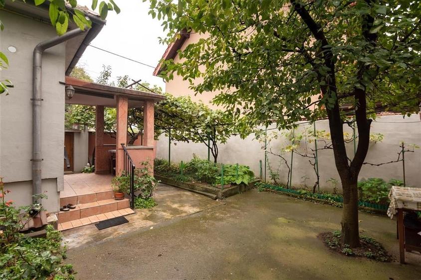 RECO, Casa cu dublu front, ie?ire la 2 strazi, Zona Iosia,  singur in curte, ter - 22