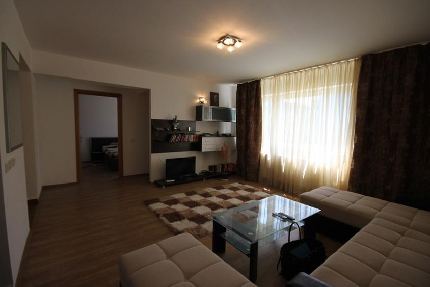 Apartament cu 2 camere semidecomandat în Băneasa
