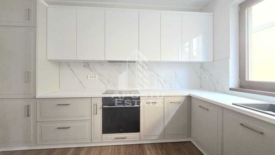 Duplex 5 camere, 3 locuri de parcare, Mosnita Noua - 1