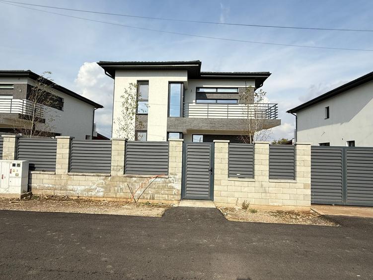 Vile individuale | 5 camere | 2 bai | Curte amenajata | Asfalt - 2