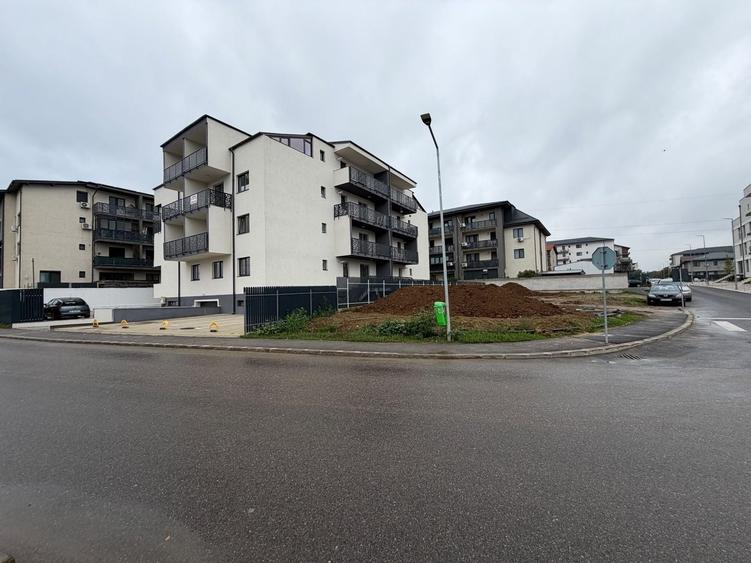 Apartament cu 2 camere decomandat în Fundeni