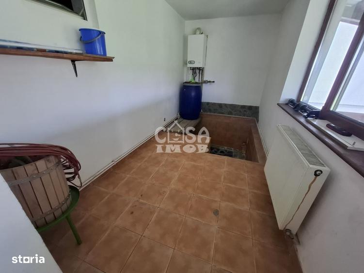 Casă cu 4 camere în Mogoșești