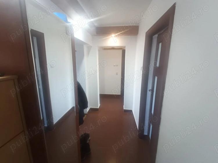 Apartament cu 3 camere decomandat în Țiglina 2