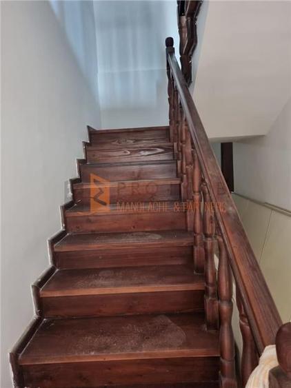 Casă individuală cu 5 camere cu Teren 1700 Mp în Zorești