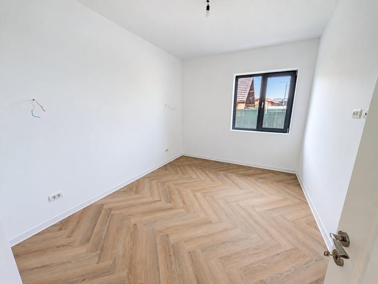 Casă individuală cu 4 camere cu Teren 568 Mp în Balotești