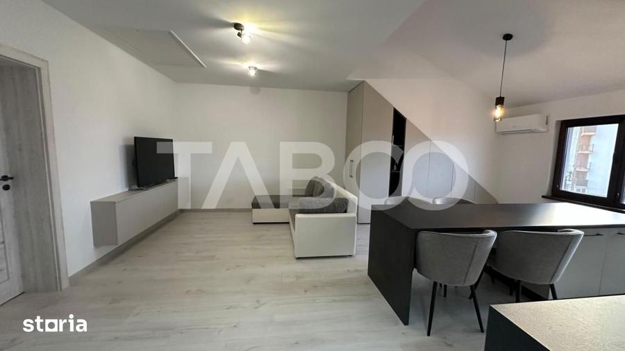 Apartament cu 3 camere decomandat, mobilat în Ștrand