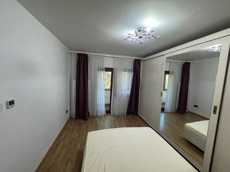 Apartament cu 3 camere decomandat, mobilat în Banca Națională
