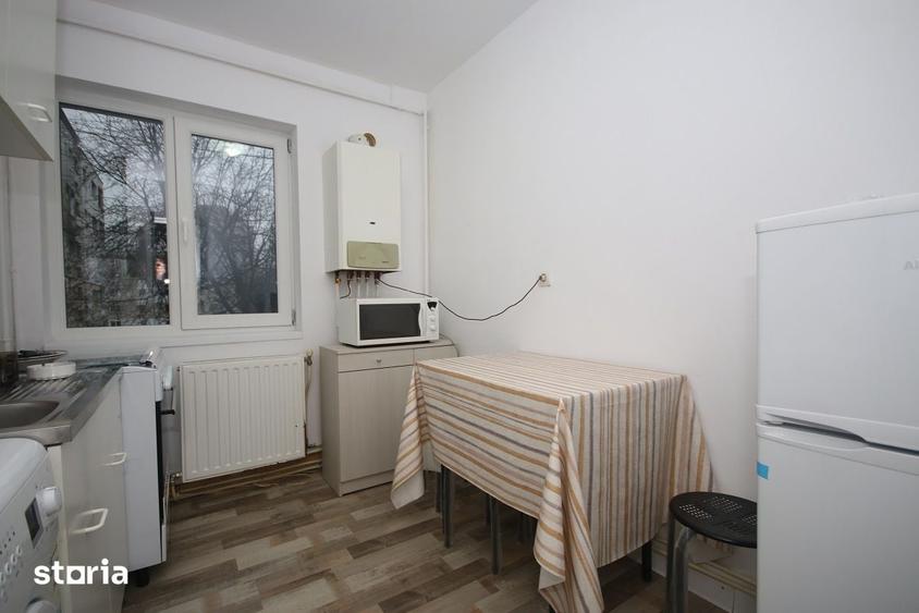 Apartament cu 2 camere decomandat în Tache