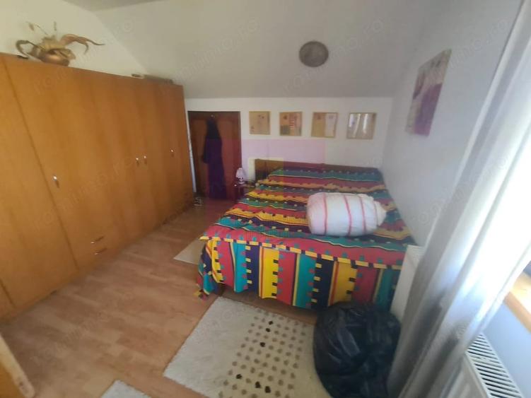 Casă cu 5 camere cu Teren 2177 Mp în Ghioșești
