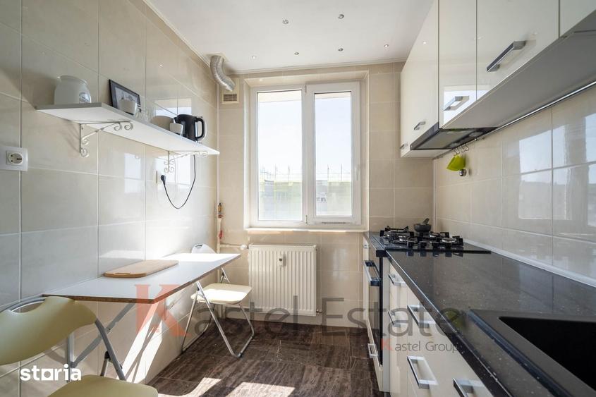 Apartament cu 3 camere în Tei