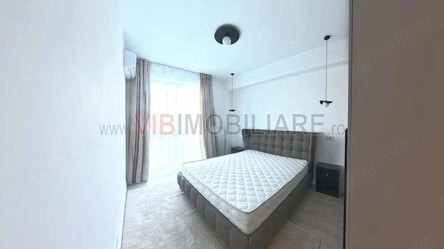 Apartament cu 3 camere semidecomandat în Străulești