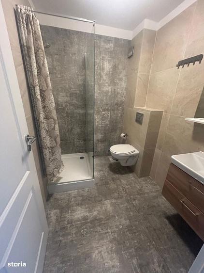 Apartament 2 camere 59 mp Etaj 1/4 cu lift Metrou 1 Decembri Sec 3 - 4