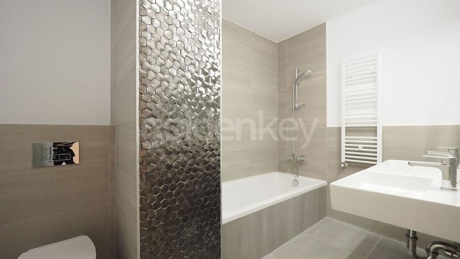 Apartament cu 4 camere in fata padurii | 2 garaje | 44mp terase - 11